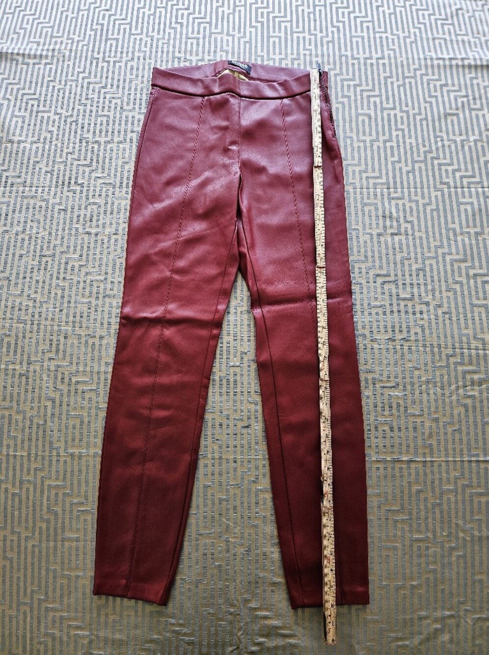 Zara Faux-Leather Slim Leg Pants in Deep Wine - Picture 3 of 5